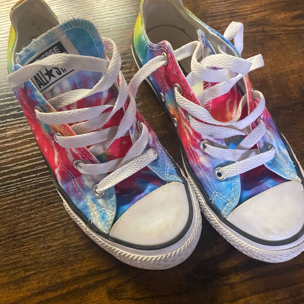Converse sneakers kids size 2